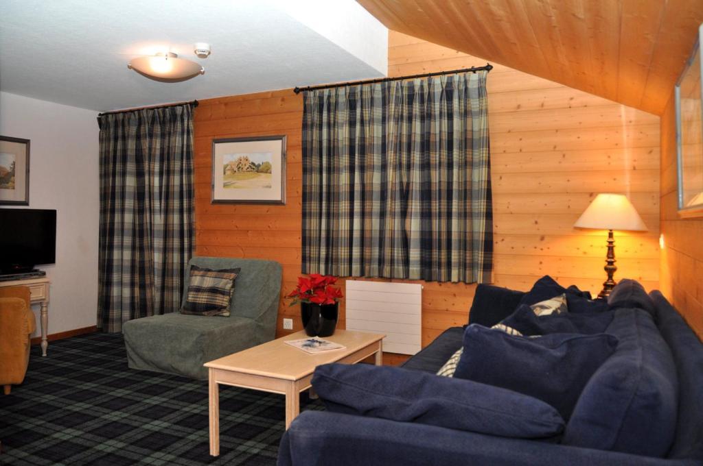 Hotel De La Paix Champéry Rum bild