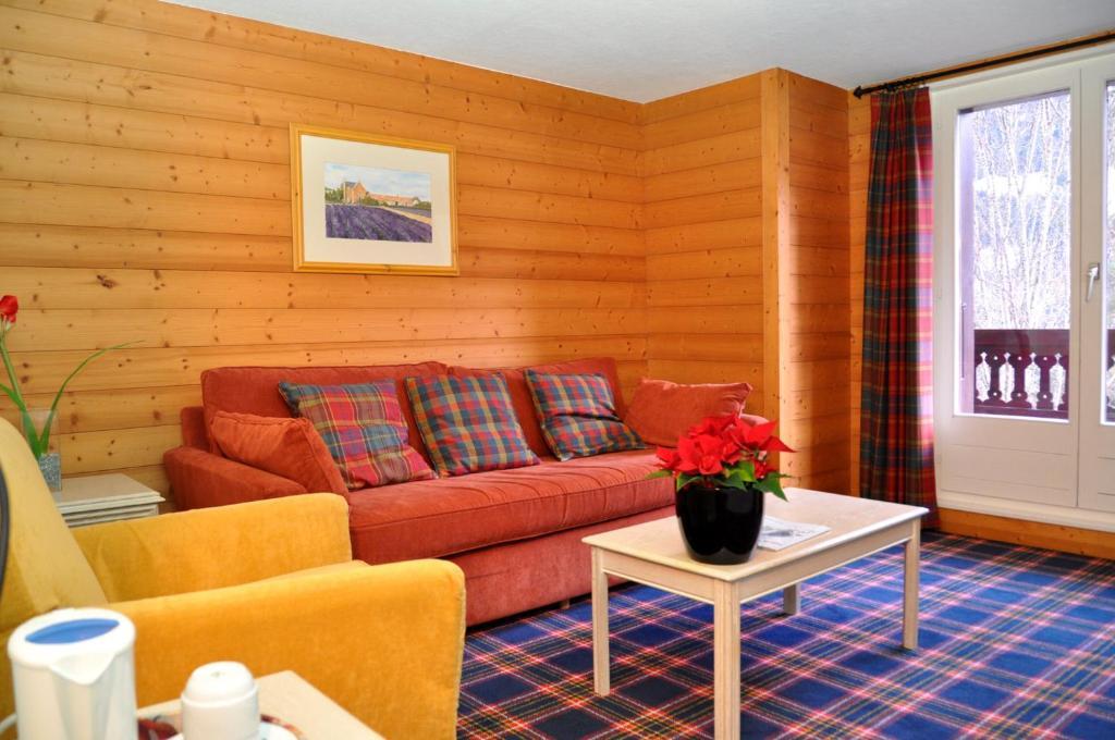 Hotel De La Paix Champéry Rum bild