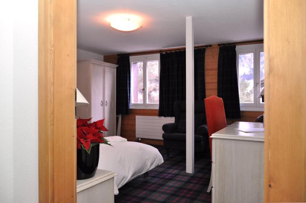 Hotel De La Paix Champéry Rum bild